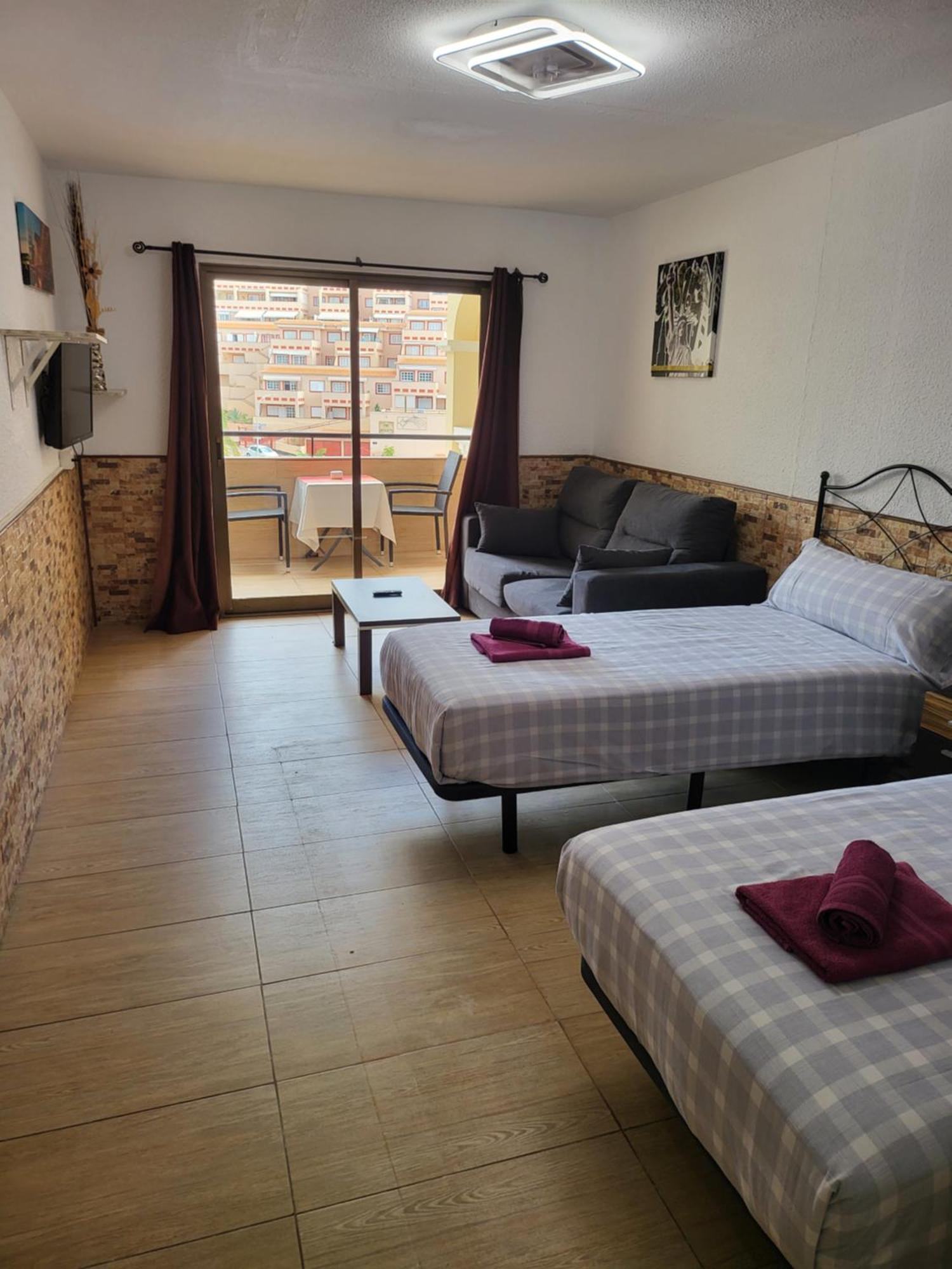 Tropic Apartments En Castle Harbour Los Cristianos  Exteriör bild