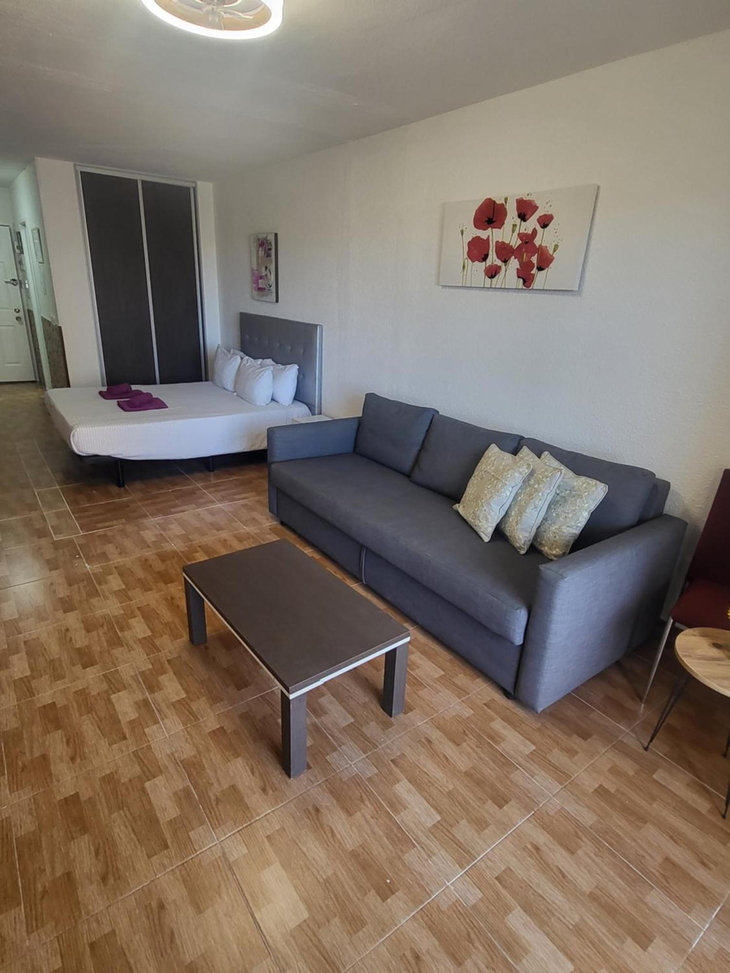 Tropic Apartments En Castle Harbour Los Cristianos  Exteriör bild